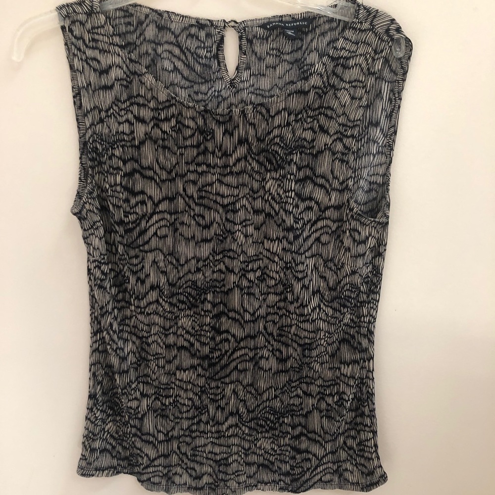 Banana Republic black sleeveless top